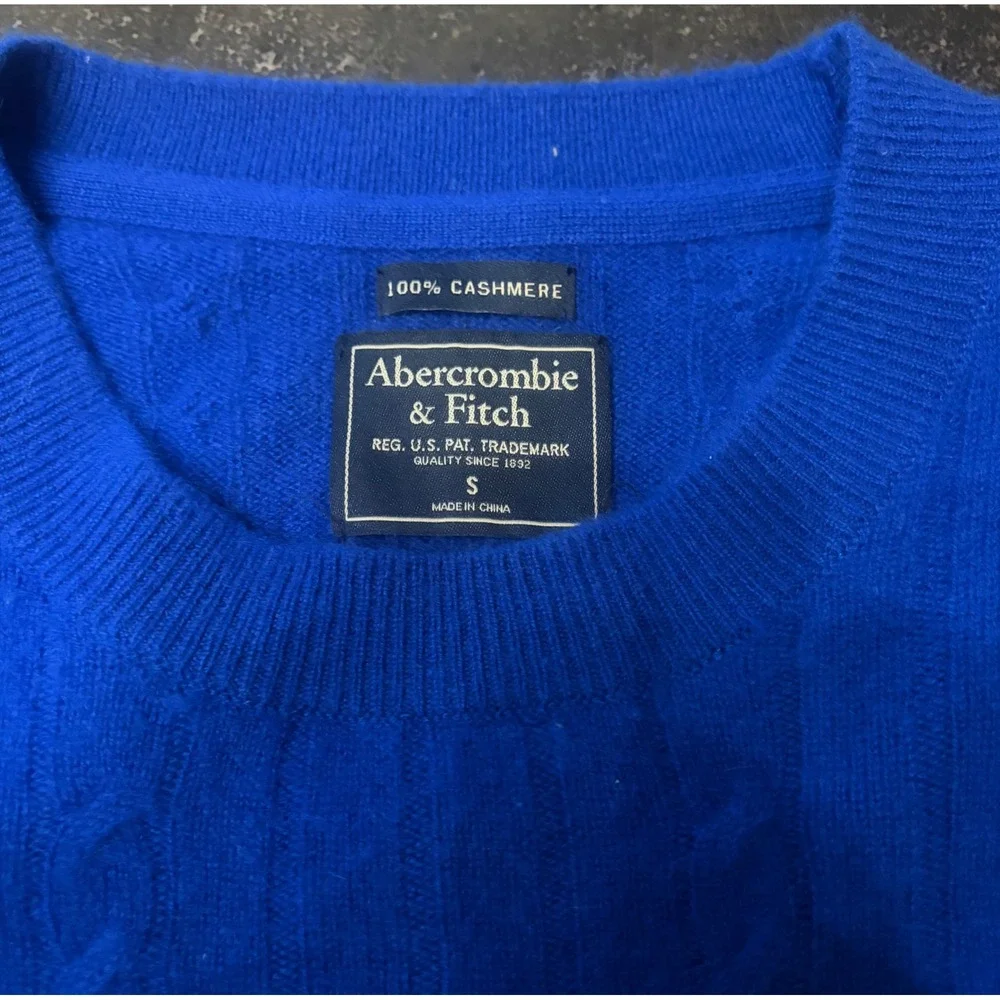 Abercrombie & Fitch Mens L 100% Cashmere Cable Knit Sweater Blue Moose Crewneck